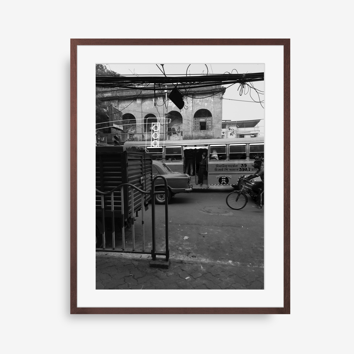 ‘‘Mahanagar (The city) – Communication elements and human activity’’